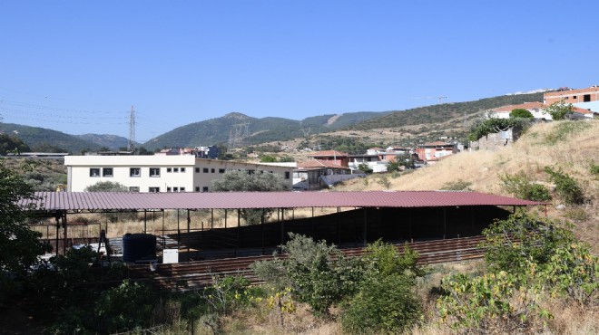 Karabağlar’daki kuran kursu geriliminde belediyeden açıklama: Delici-kesici aletli insanlar vardı!