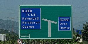 Karaburun-Mordoğan yolu rötar yaptı