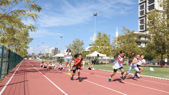 Karşıyakalı çocuklar atletizm şenliğinde buluştu