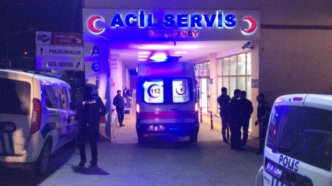 Kavgayı ayırmaya giden polisleri husumetlisi sandı!