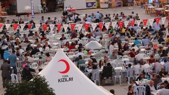 Kızılay Balkanlar’da iftar sofrası kuracak