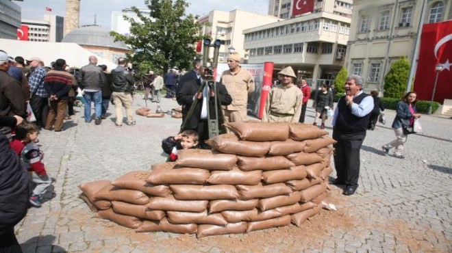 Konak Meydanı’nda Çanakkale cephesi!