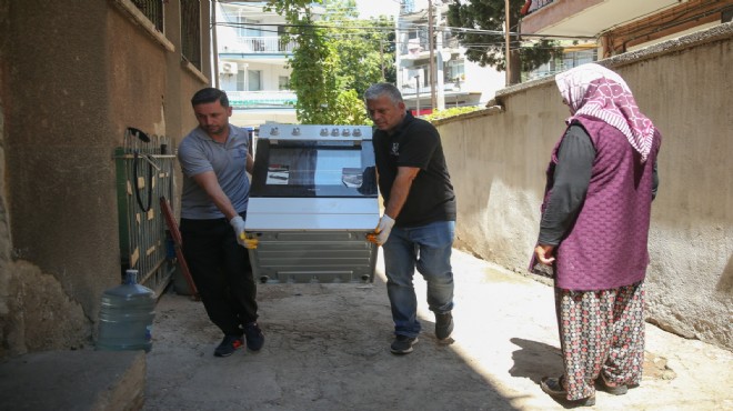 Konak’ta yaralar birlikte sarılıyor... Evden eve dayanışma!