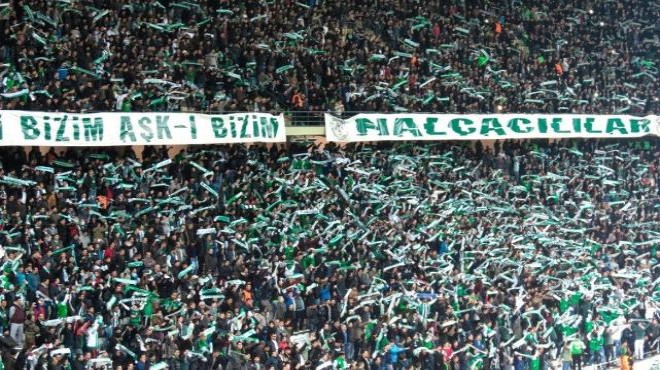 Konyaspor taraftarları İzmir Marşı söyleyecek!