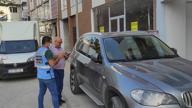 Kordon a giren araca zabıtadan ceza