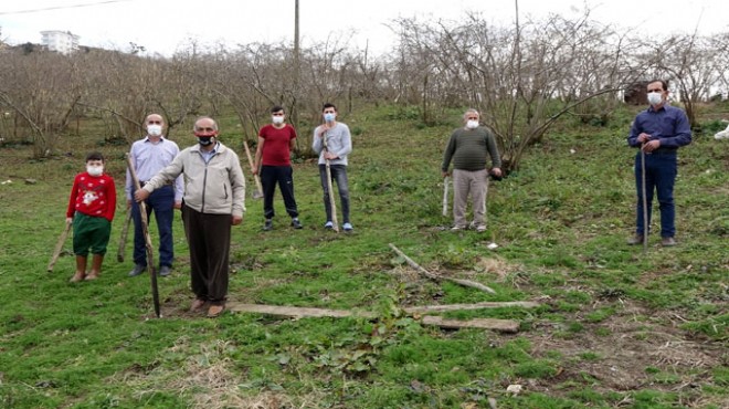 Mahalleye inen kurtlar için sopalı, baltalı nöbet