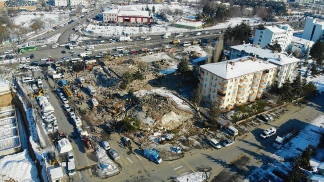 Malatya da yıkılan binalarla ilgili 31 gözaltı