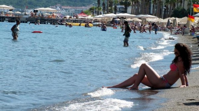 Marmaris plajları yabancı turistlere kaldı!