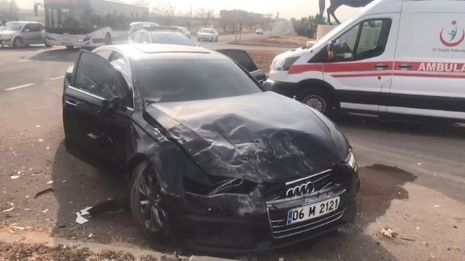 Meral Akşener in konvoyunda kaza: 4 yaralı!