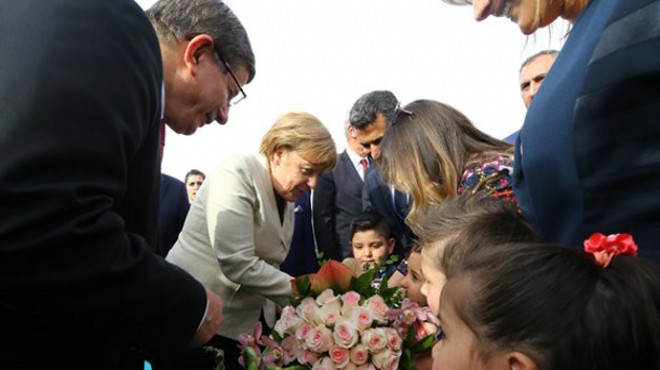 Merkel Gaziantep’te mültecilerle buluştu