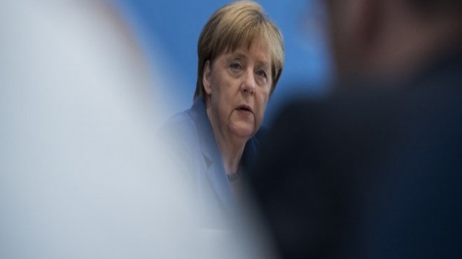 Merkel in göçmen politikası sınıfta kaldı