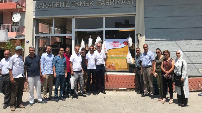 MHP Seferihisar dan askıda ekmek seferberliği