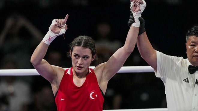 Milli boksör Esra Yıldız Kahraman, Paris 2024 te çeyrek finalde