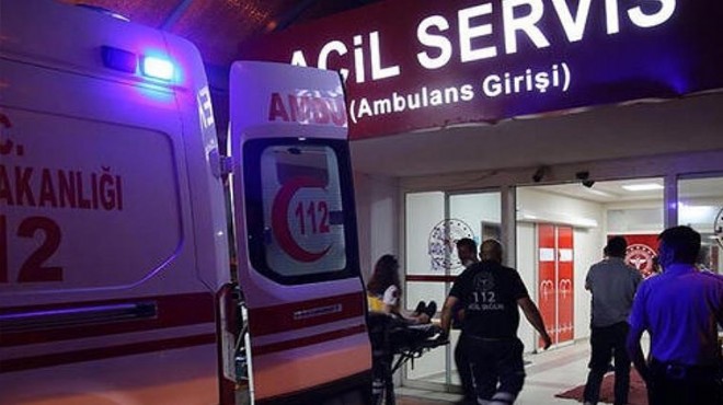 Minibüs şarampole devrildi: 17 kişi yaralandı