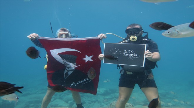 Muğla da dalgıçlar Atatürk ü deniz dibinde andı