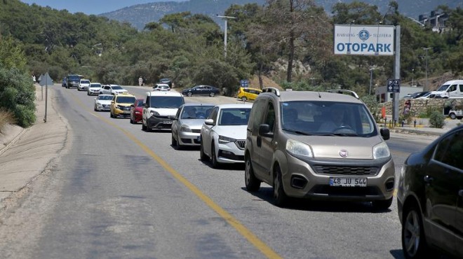 Muğla ya üç günde 113 bin araç giriş yaptı