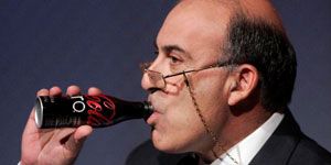 Coca Cola nın CEO su Muhtar Kent bugün İzmir de