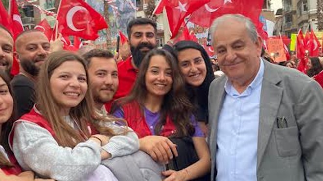 Nalbantoğlu gençlerin sorunlarına dikkat çekti: Kaçıp kurtulmak istiyorlar