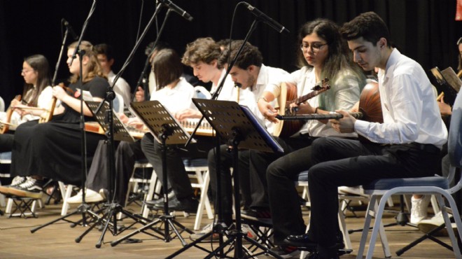 Narlıdere de  Cumhuriyetimizin 100. Yılında Çocuklarımızın Sesi  konseri