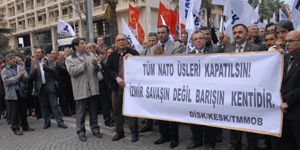 İzmir in NATO üssü olmasına protesto