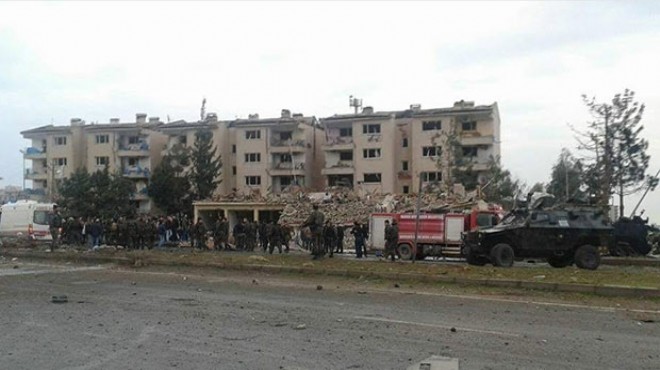 Bomba yüklü araçla saldırı: 2 polis şehit, 35 yaralı
