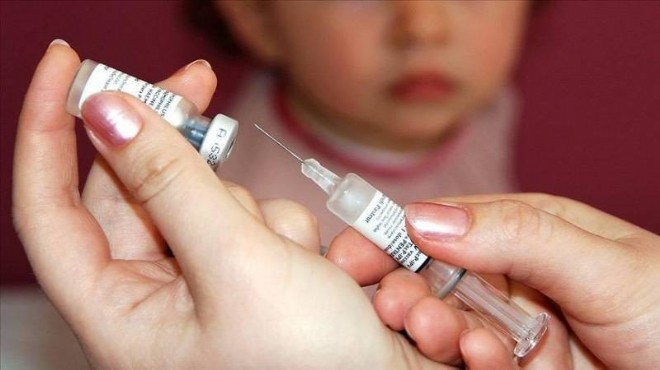 Okul döneminde  influenza ya karşı aşı uyarısı