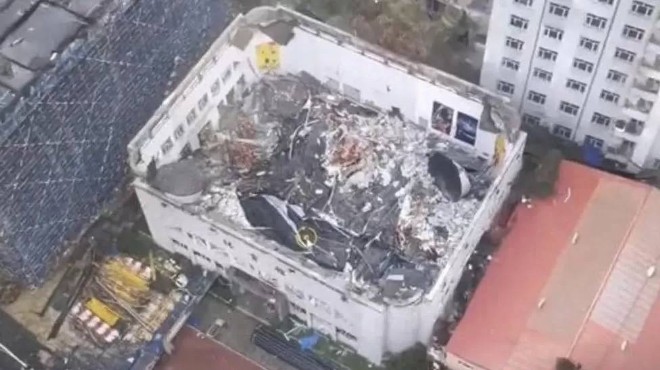 Okul spor salonunun çatısı çöktü: 11 ölü