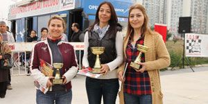 Karşıyaka’da Oto slalom heyecanı