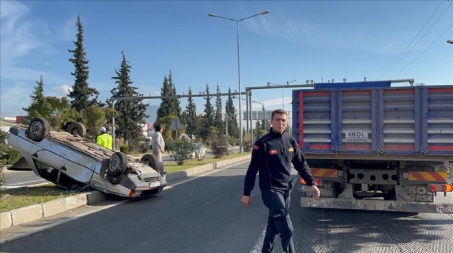 Otomobil TIR la çarpıştı: 2 kişi yaralandı