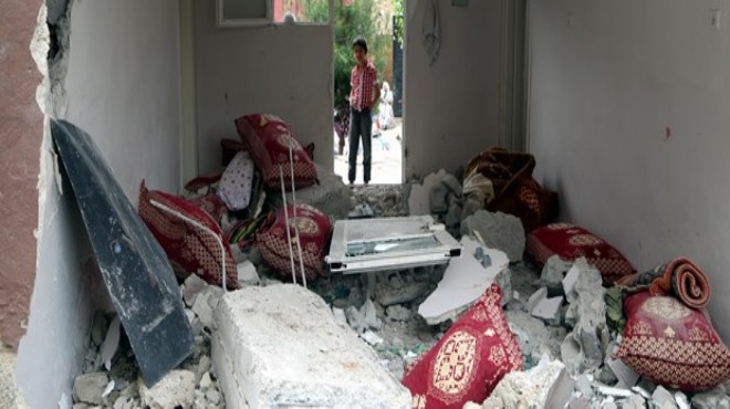 Polis panzeri eve çarptı: 2 çocuk hayatını kaybetti