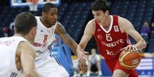 Devler hız kesmedi 90-61