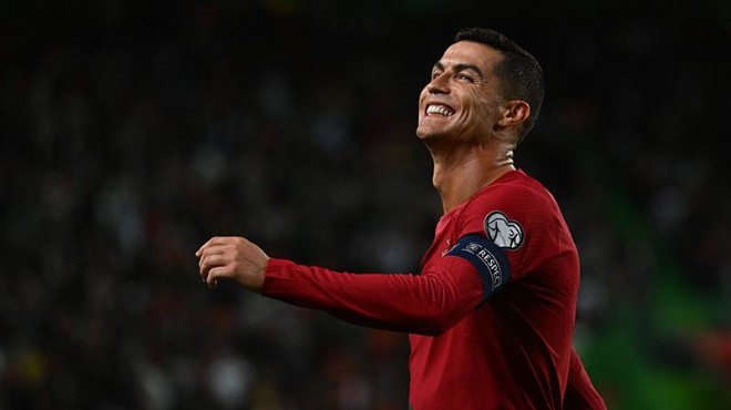 Ronaldo rekor gecesini boş geçmedi!