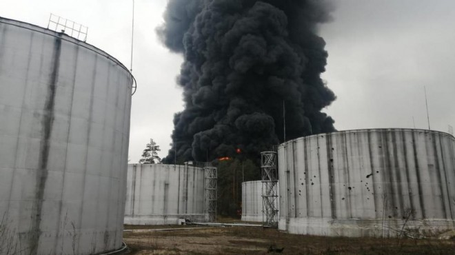 Rusya, Çernihiv de petrol rafinerisini vurdu