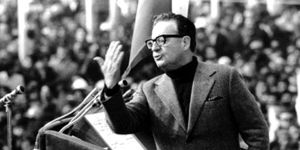 Allende’nin mezarı açıldı