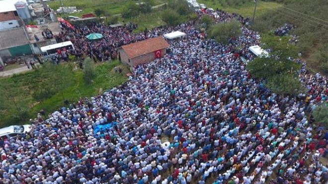 Sakarya şehidini binlerle uğurladı