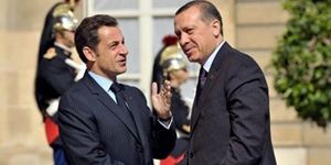 Sarkozy den Başbakan Erdoğan a mektup 