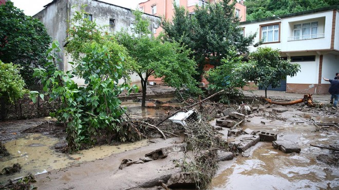 Sel felaketi: 1 kişi öldü, 2 kişi kayıp