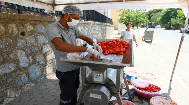 Selçuk ta salça yapımına makine desteği