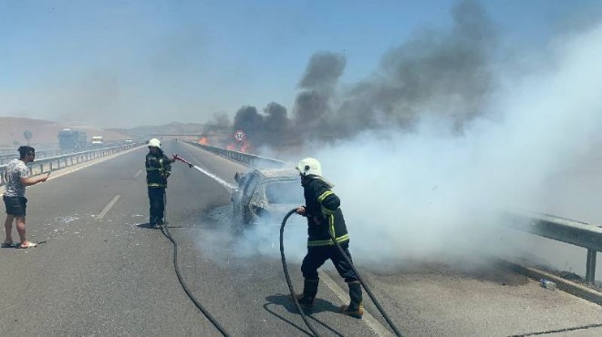 Seyir halindeki otomobil alev aldı