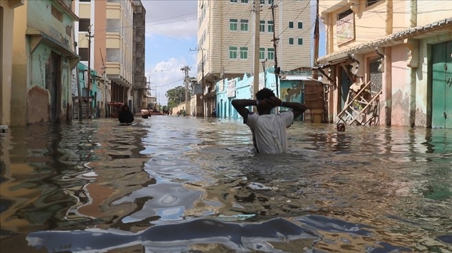 Şiddetli yağış ve seller can aldı: 101 kişi öldü!