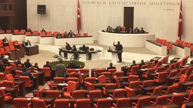 Şok iddia: MHP li vekilin odasına gizli kamera!