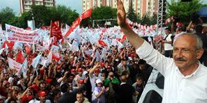 Kılıçdaroğlu Sosyalistlerin başkan yardımcısı