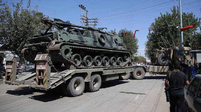 Suriye sınırına zırhlı araç ve tank takviyesi
