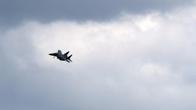 Suudi Arabistan a ait F-15 savaş uçağı düştü