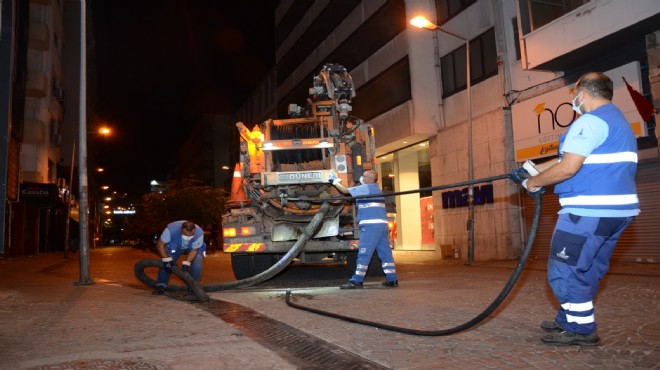 Tarihi çarşıda gece mesaisi