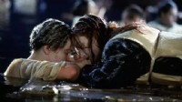 'Titanic'teki meşhur kapı sahnesinin nasıl çekildiğini anlattı!