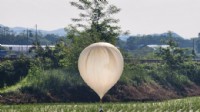İki ülke arasında ‘çöp balonu’ savaşı devam ediyor