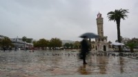 İzmir'e sağanak uyarısı!