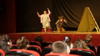 İzmir Şehir Tiyatroları, Bandırma’da sahne aldı