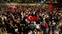 Milli Takım İzmirlileri sevindirdi